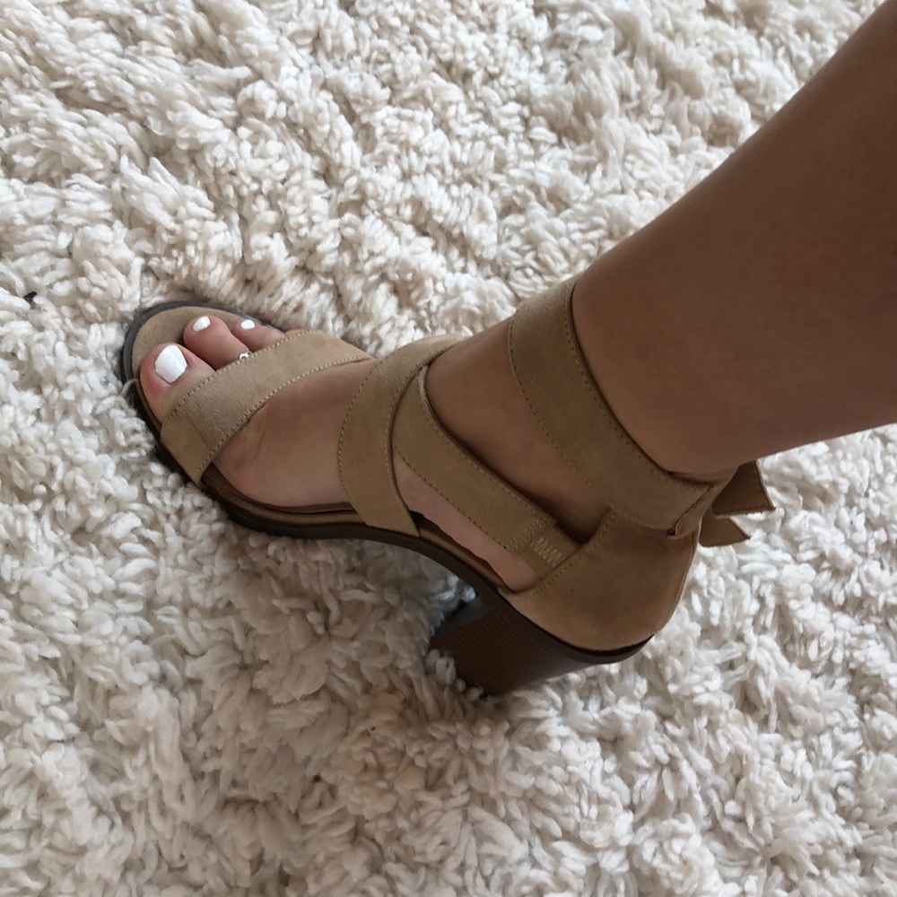 Cute tan heels